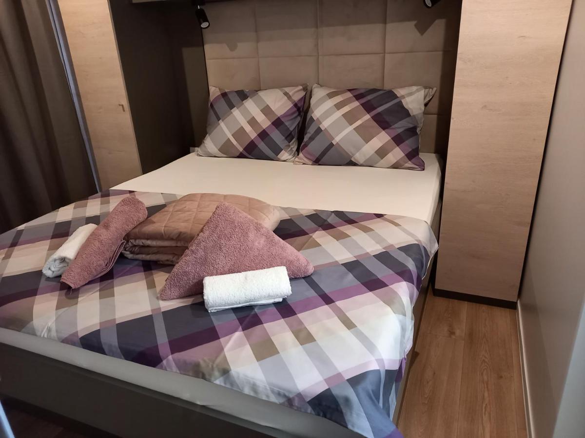 Mobile Home Agava ビオグラード・ナ・モル エクステリア 写真