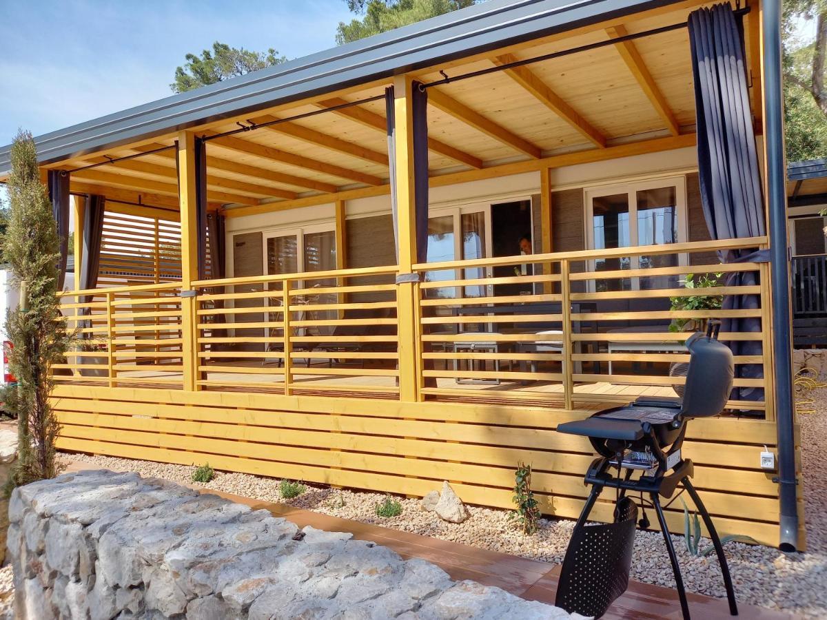 Mobile Home Agava ビオグラード・ナ・モル エクステリア 写真